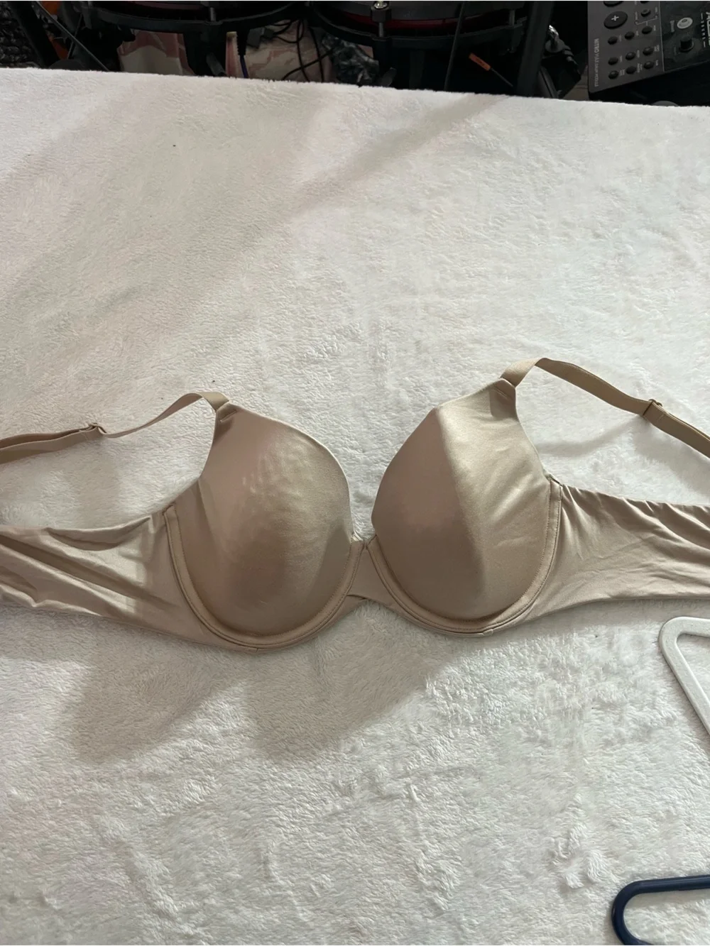 Auden The Icon Lightly Lined Everyday Beige Nude T-Shirt Bra Smooth Support 38B